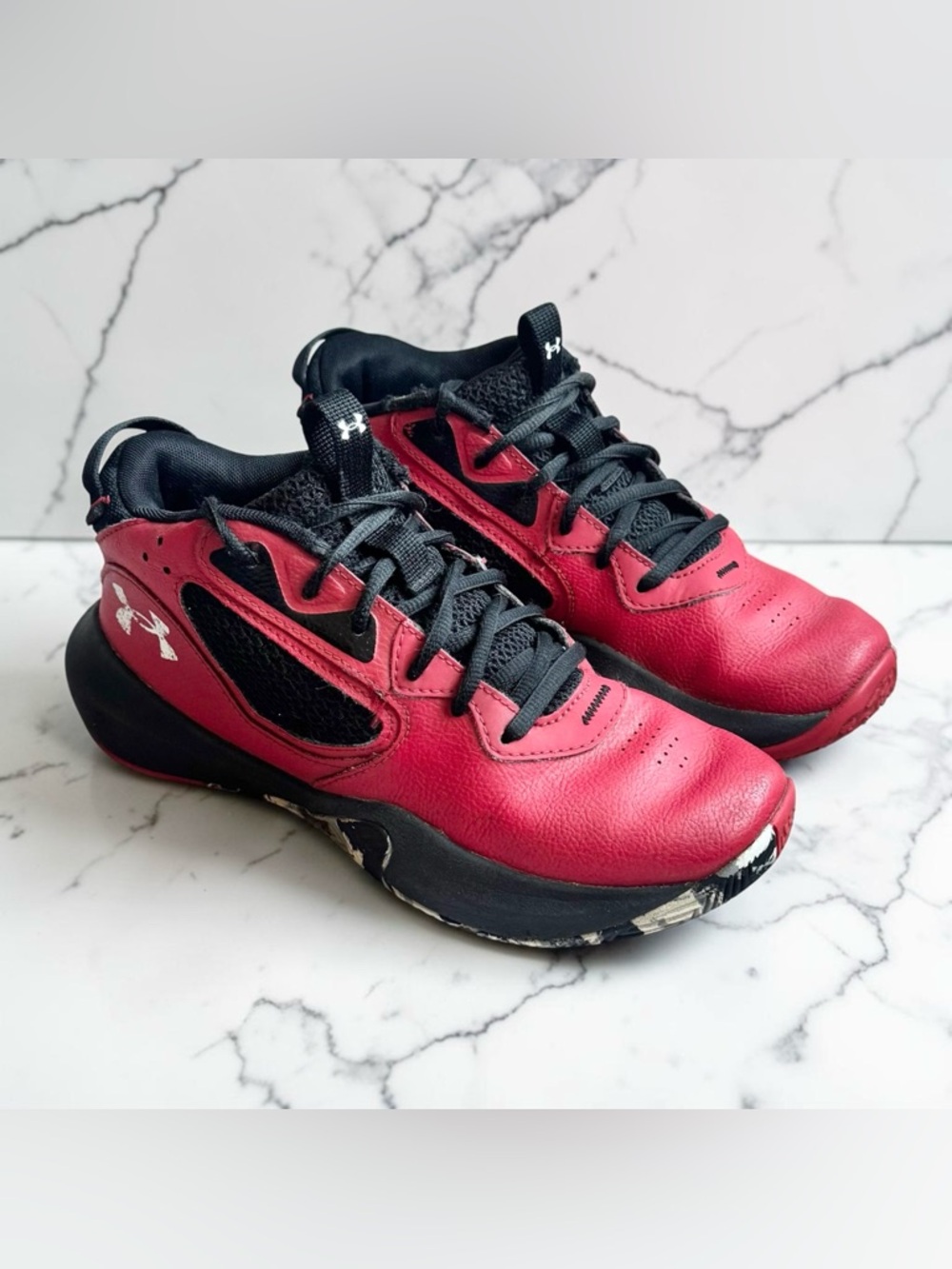 Under Armour Basketball Shoes Lockdown 6 Boys/Youth Size 5.5 Sneakers Red Black